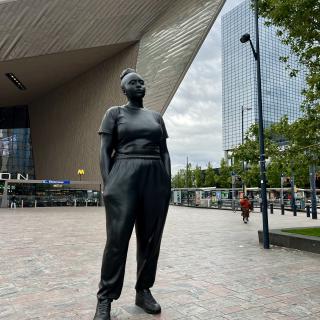 beeld van een zwarte vrouw